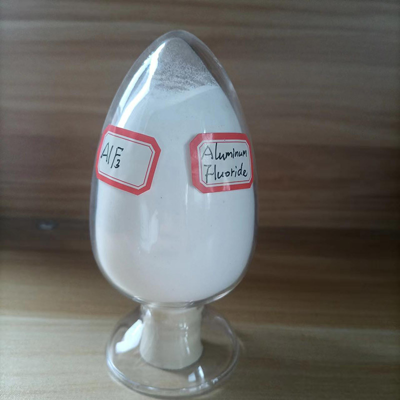 Kararlı AlF3 Alüminyum Fluorür 7784-18-1 Seramik glazerler için bir akış olarak kullanılır