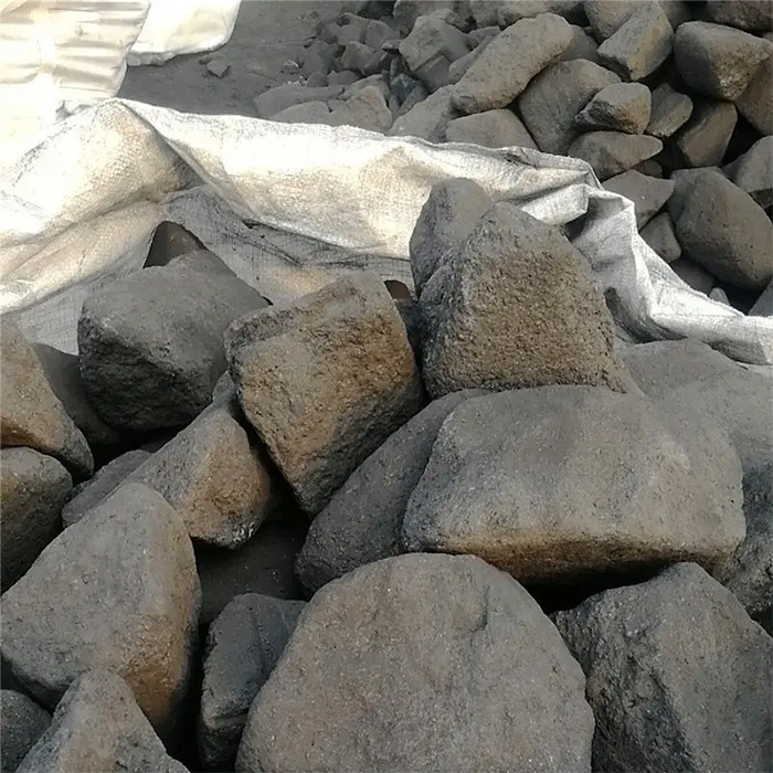 30-40 MPa Sıkıştırma Gücü Yüksek Isı İletişimliliği ve 15-20% Gözeneklilik için Anod Karbon Blok