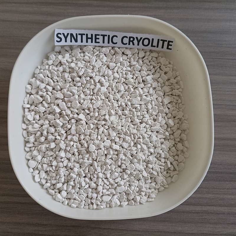 Çeşitli Endüstriyel Uygulamalar için Üstün Kimyasal Saflıklı Beyaz / Beyaz Soğuk Sodyum Krioliti