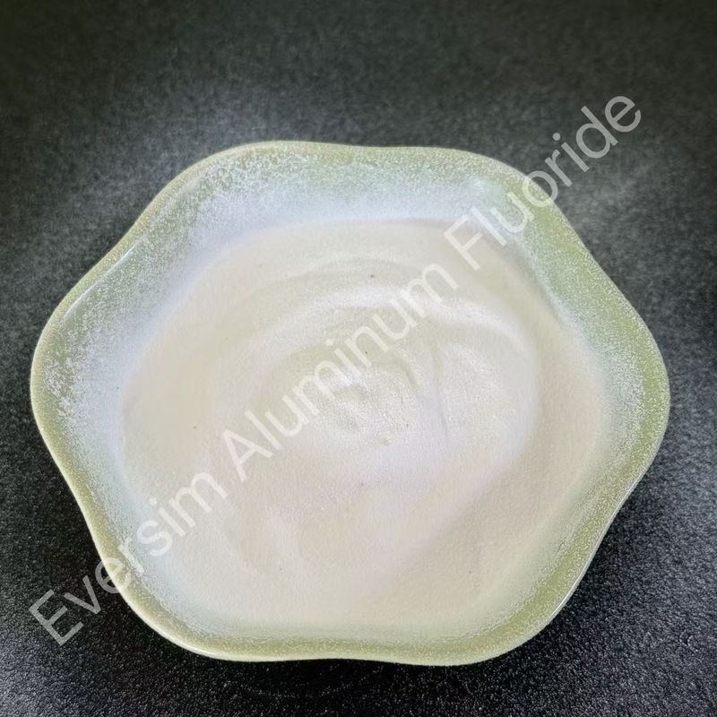 Düşük Fiyatlı Kimyasal Ham Alüminyum Fluorür AlF3 Elektrolitlerin Erime Noktasını Azaltır