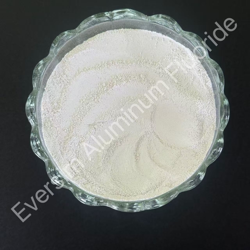 Kimyasal Ürünler CAS7784-18-1 Seramik ve Abrasif Endüstrisinde Beyaz Toz Alüminyum Fluorür AlF3